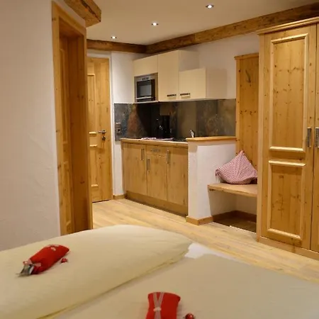 Alpenperle Guest house Holzgau