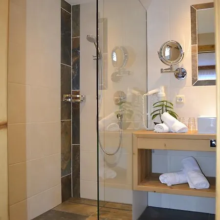 Alpenperle Guest house 3*