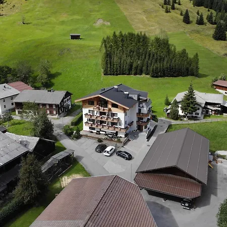 Πανσιόν Alpenperle 3*