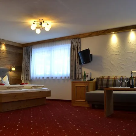 Alpenperle ゲストハウス 4*