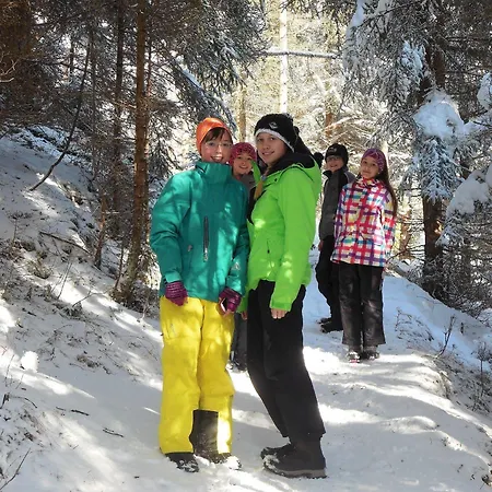 Alpenperle 게스트하우스 4*