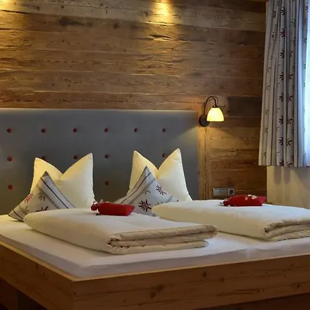 Alpenperle Casa de hóspedes 4*