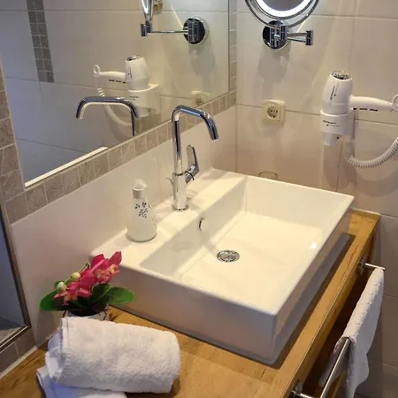 Alpenperle Casa de hóspedes 4*