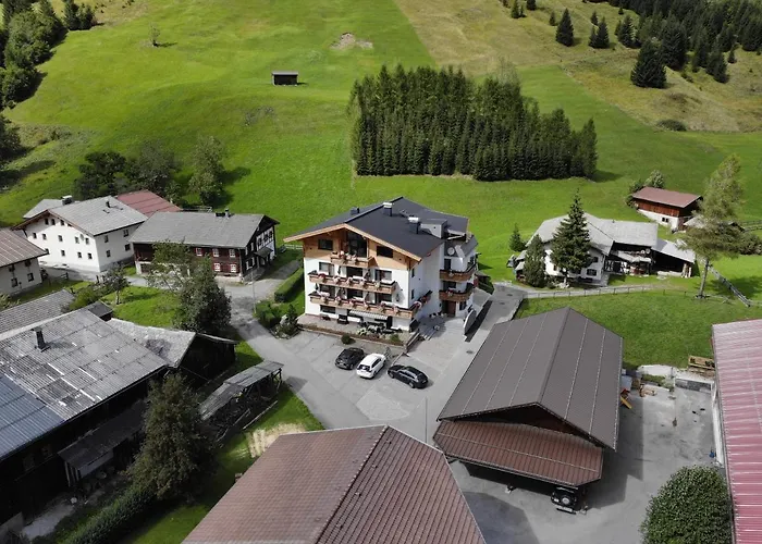 Pensión Alpenperle 4*